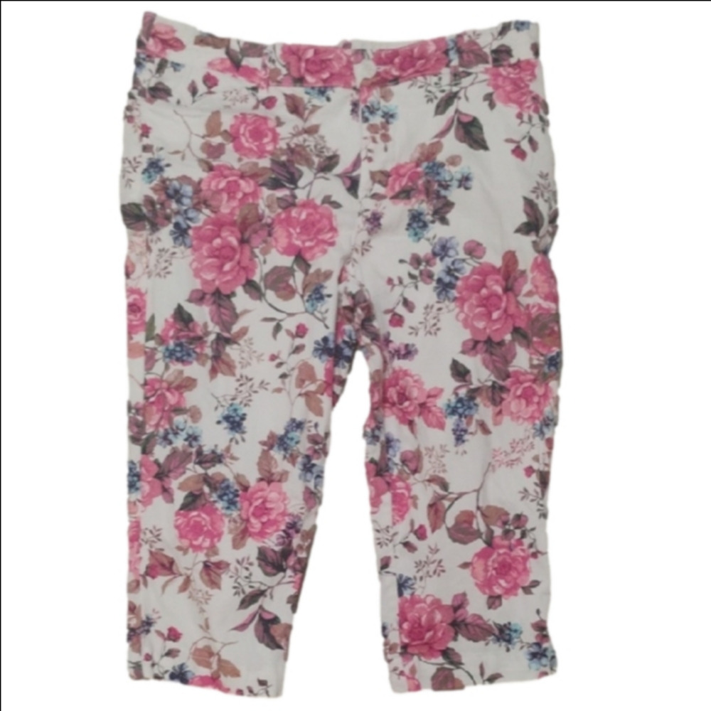 St. John Bay Womens 14 Vibrant White, Pink, Blue Floral Capri Pant